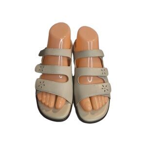 SAS Quatro Cream Leather Slingback Women's  Tripad Comfort Sandals. Size 7 W